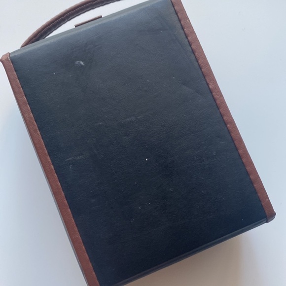 Rhinestone Heart | Trifold | Black/Brown | Jewelry Case - Picture 6 of 16